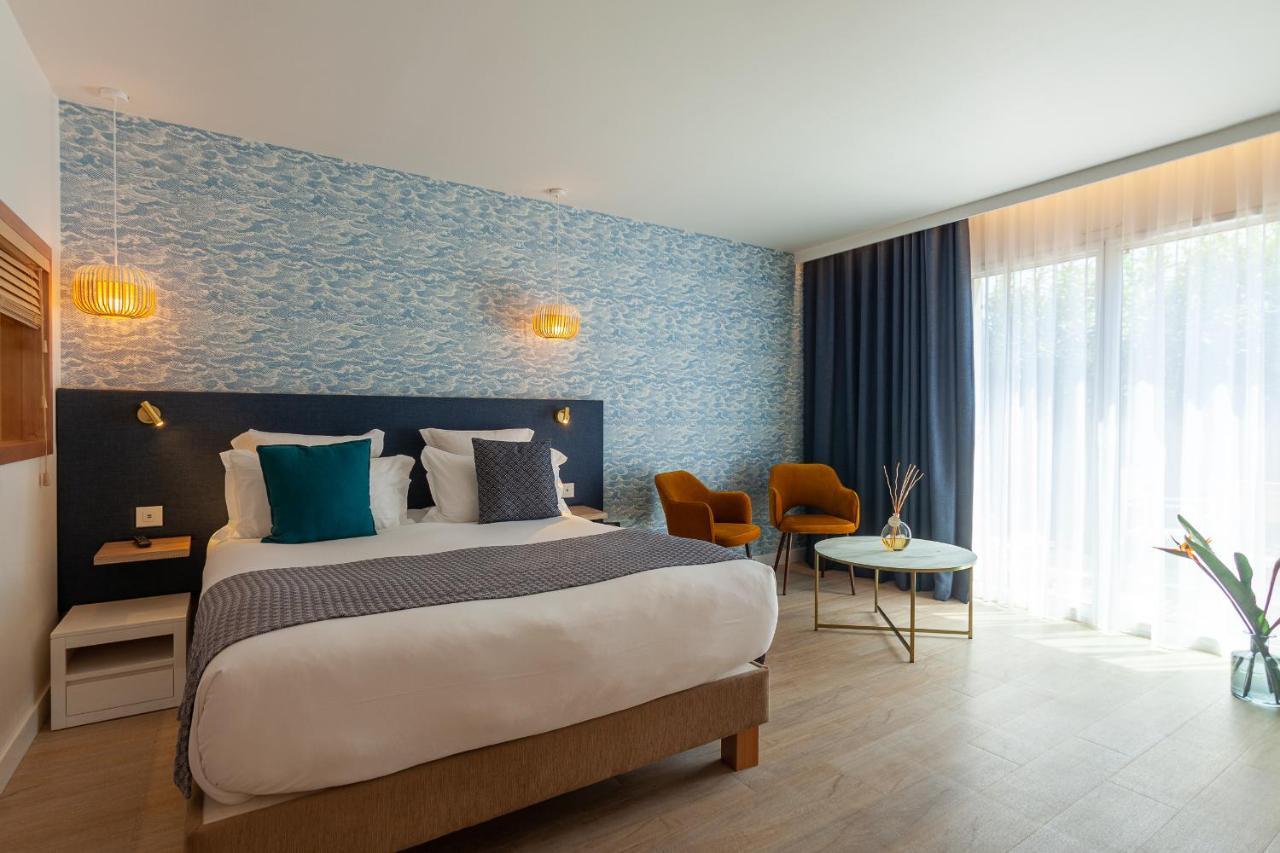 Hotel La Piscine Le Lavandou Zewnętrze zdjęcie